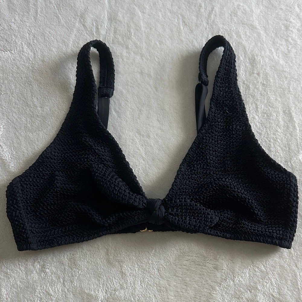 NWOT Lively Swim Ruched Plunge Tie Front Bikini Top